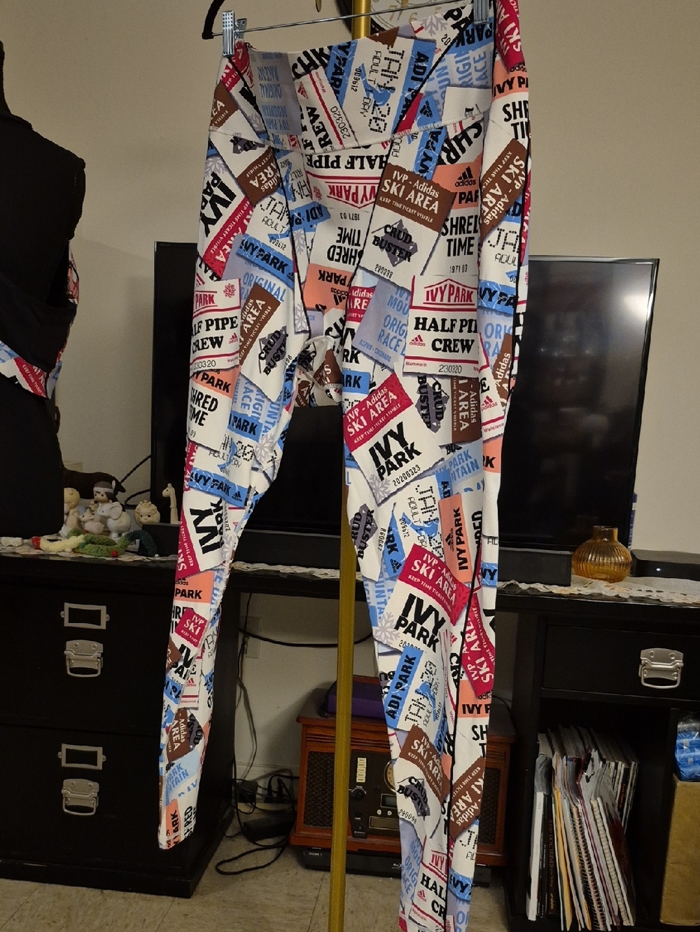 Ivy Park Adidas Multicolor Graphic Zip-Front Crop Top And Leggings - White Base - Picture 6 of 6